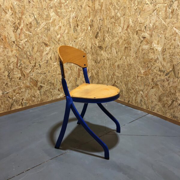 Chaise scolaire dossier fin – Image 2