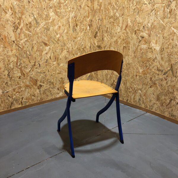 Chaise scolaire dossier fin – Image 4