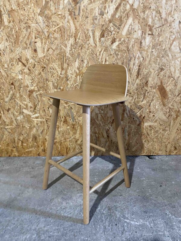 Tabouret bar Nerd par Muuto