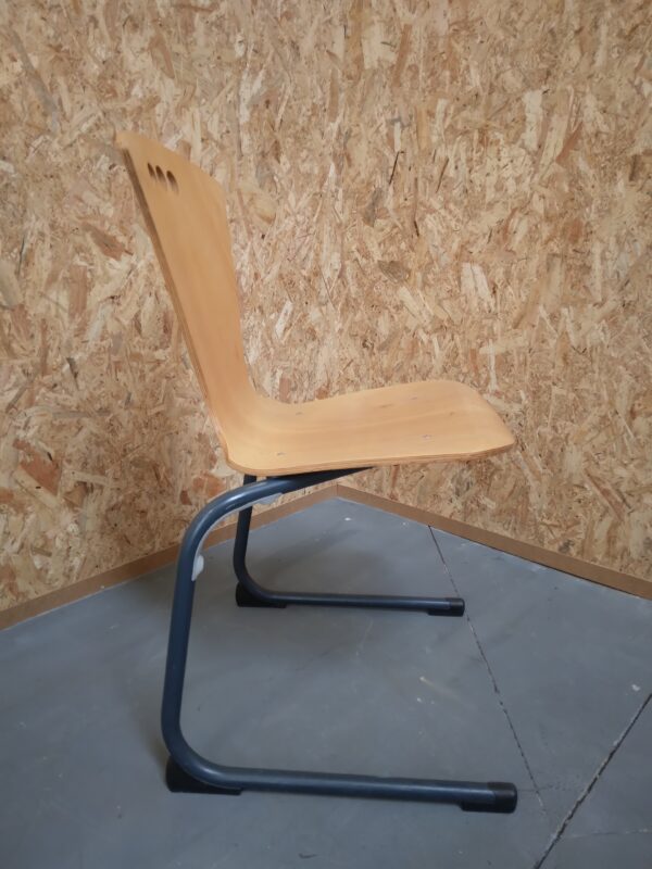 Chaise de restauration – Image 3