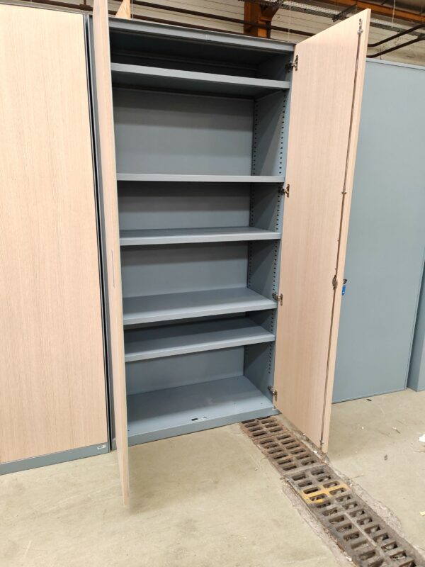 Armoire haute de qualité "Estel" – Image 2