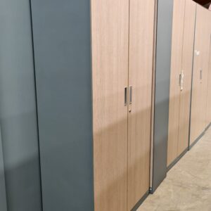Armoire haute de qualité "Estel"