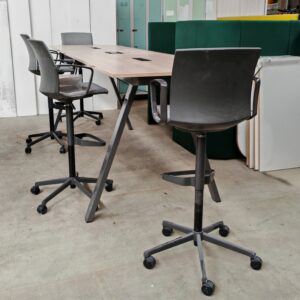 Table de réunion haute "Ahrend"