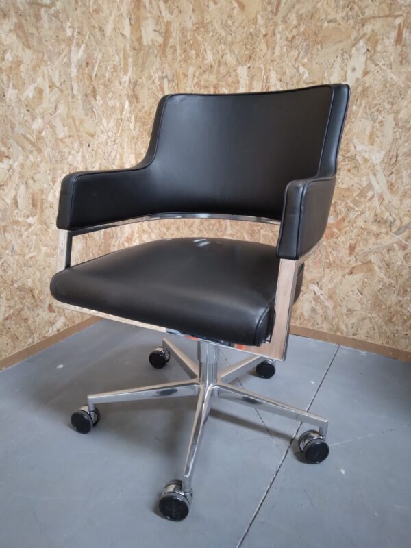 Fauteuil pivotant ARRO