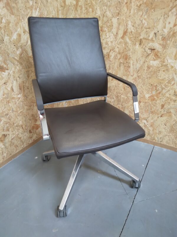 Fauteuil de bureau sur roulettes