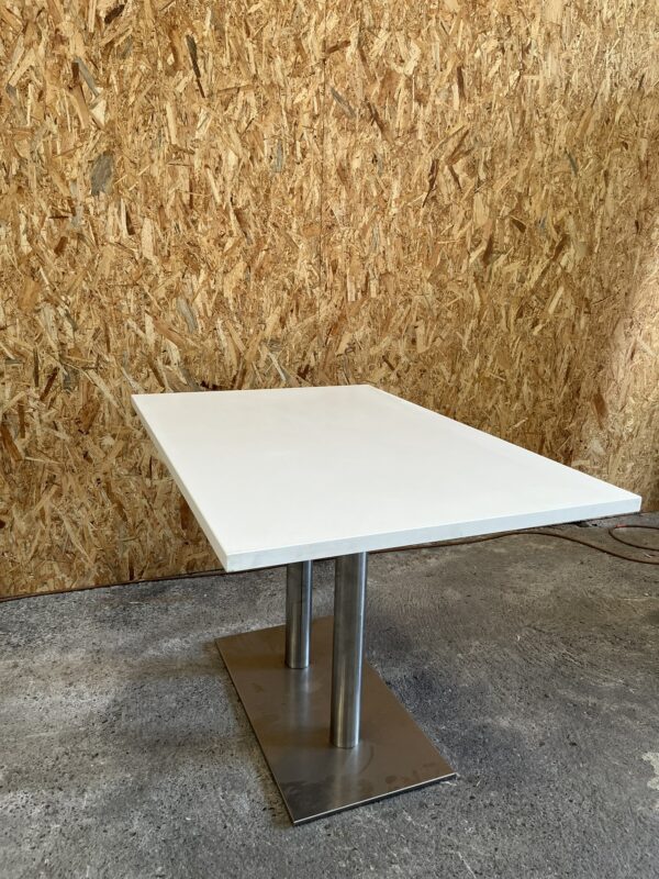 Table de restauration - 4 pers – Image 2