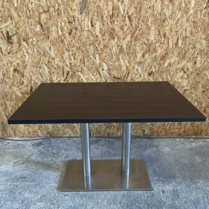 Table de restauration - 4 pers