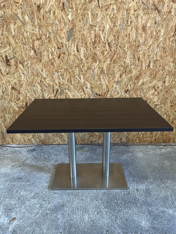 Table de restauration - 4 pers