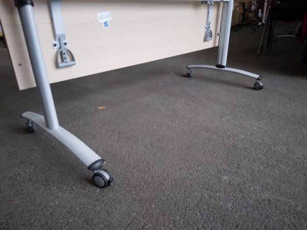 Table pliante Majencia – Image 3