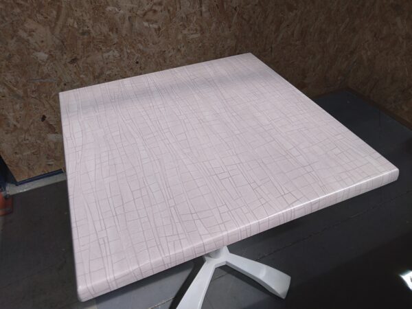Plateau stratifié moulé pour table de terrasse – carré