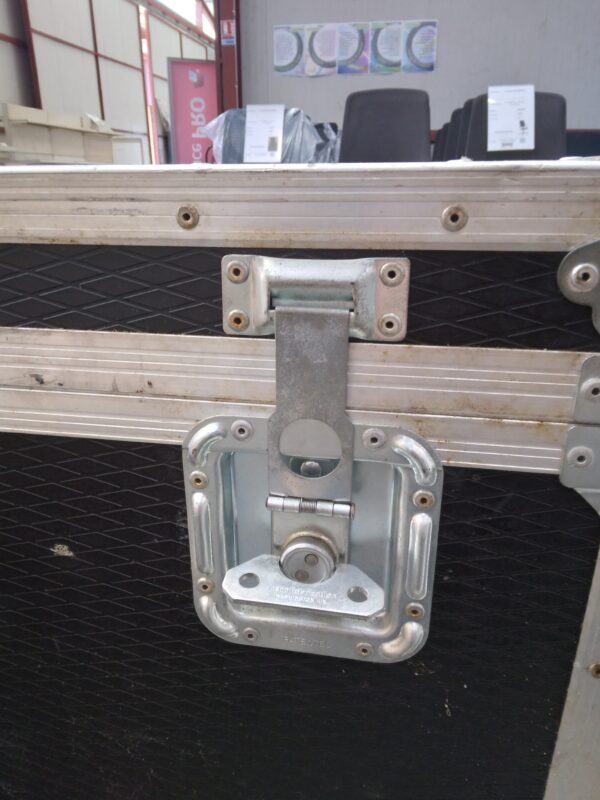 Coffre de rangement sur roulettes – Image 4