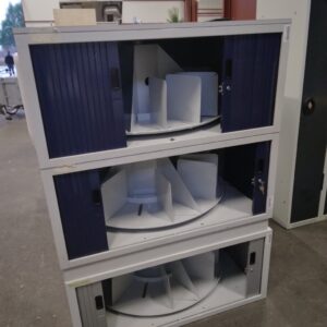 Armoires plateau tournant à rideaux