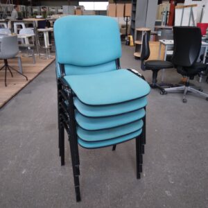 Chaises empilable CAB